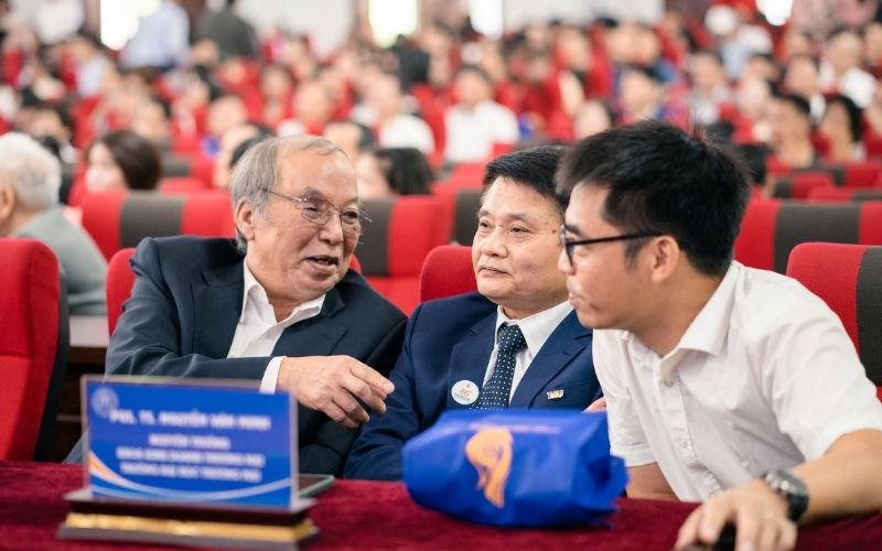 Lễ kỷ niệm 65 năm thành lập khoa marketing Thương mại