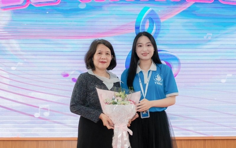 Sự kiện chào mừng sinh viên K61 khoa marketing TMU