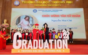 Sự kiện trao bằng tốt nghiệp cử nhân 2026