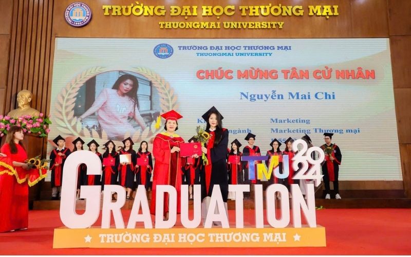 Sự kiện trao bằng tốt nghiệp cử nhân 2026